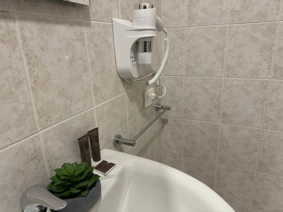Feel - Bellavista Suites Bergamo 0*,